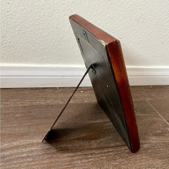 Elegant Brown Wooden Photo Frame 7/9 inches - Picture 12 of 15